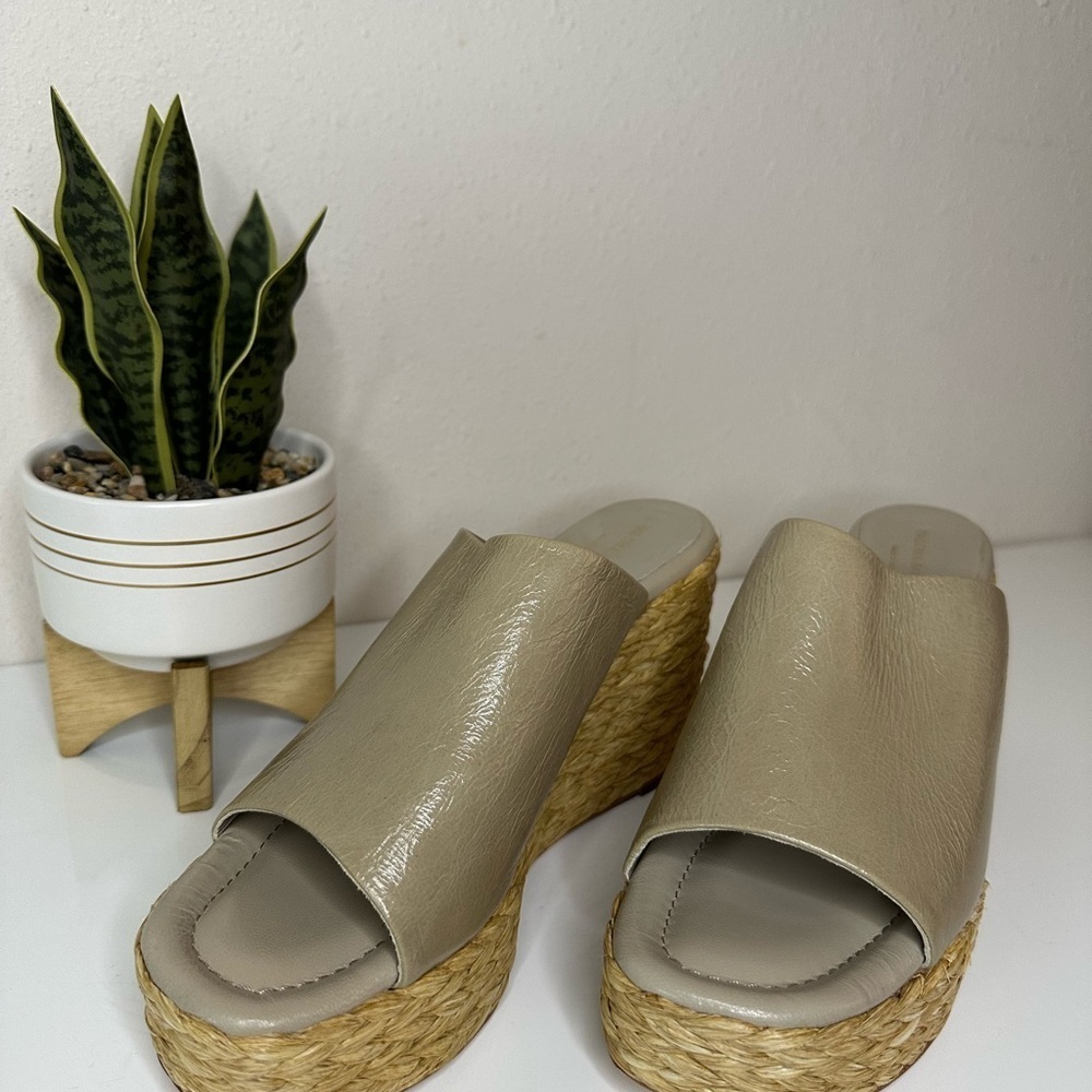 Paloma Barcelo Tan Woven Wedges - Picture 2 of 14